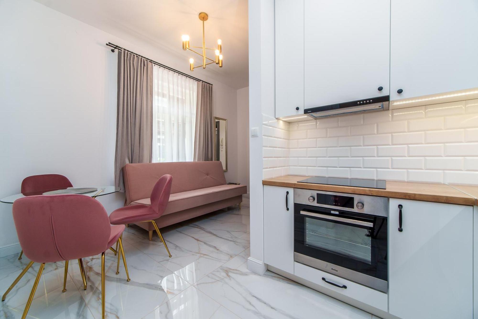 Zlota 8 Apartments เบียวิสตอก ภายนอก รูปภาพ
